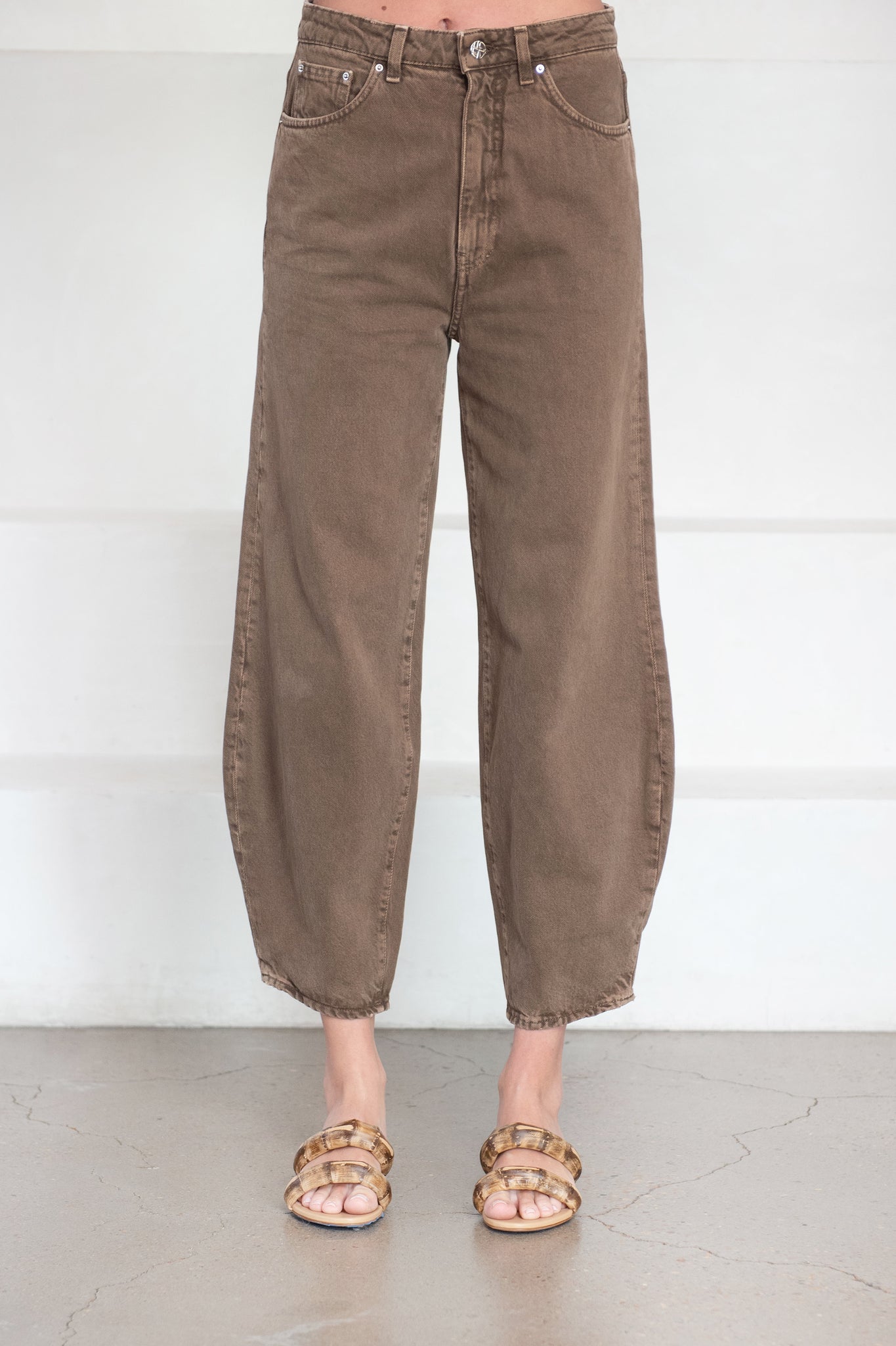 Totême - Barrel Leg Denim, Washed Chocolate