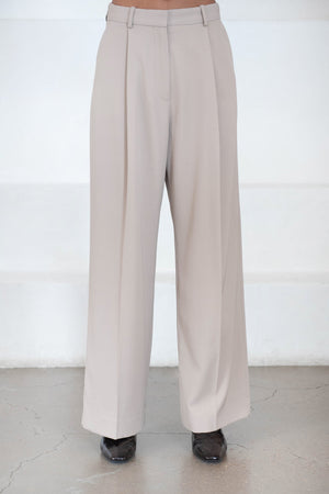 Totême - Deep Pleat Straight Trousers, Beige