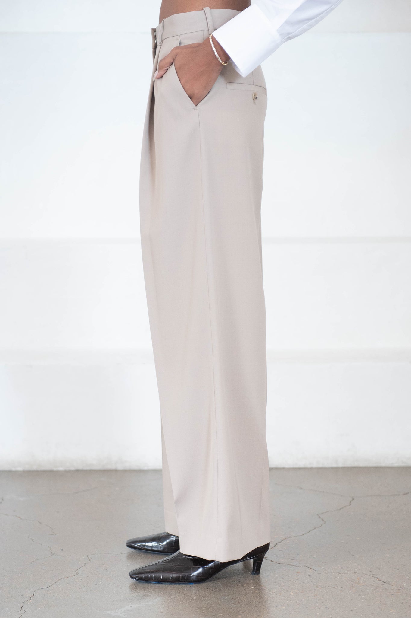 Totême - Deep Pleat Straight Trousers, Beige
