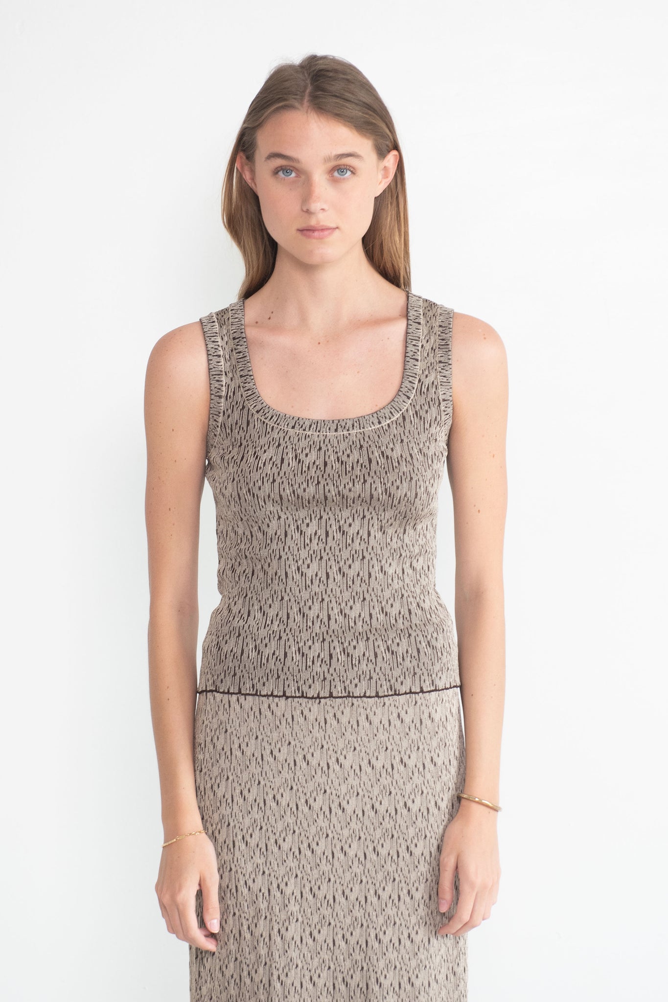 VERONIQUE LEROY - Irregular-Rib Crop Tank Top, Dust Beige